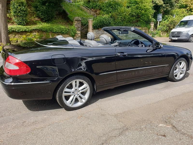 Used Mercedes CLK280 Avantgarde 2007 Black Cabriolet