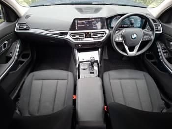 Used BMW 330e Comfort Edition 292 HP (214 kW) 2021 Blue Estate