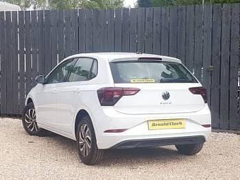 Used VW Polo Life 95 HP (69 kW) 2024 White Hatchback