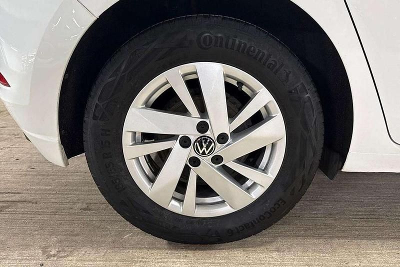 Used VW Polo Life 94 HP (69 kW) 2022 White Hatchback