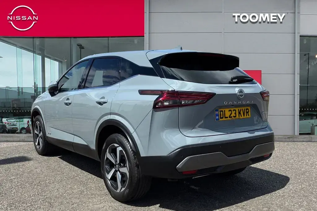 Used Nissan Qashqai N-Connecta 187 HP (137 kW) 2023 Grey SUV