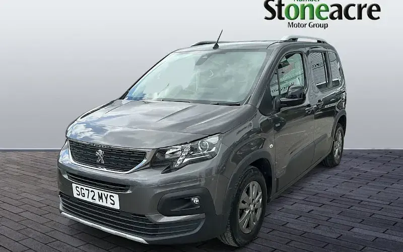 Used Peugeot Rifter Allure 102 HP (75 kW) 2023 MPV