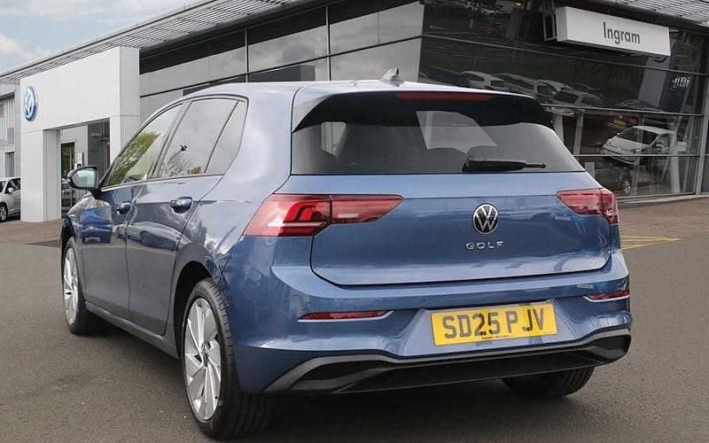 Used VW Golf VIII Match 116 HP (85 kW) 2025 Blue Hatchback