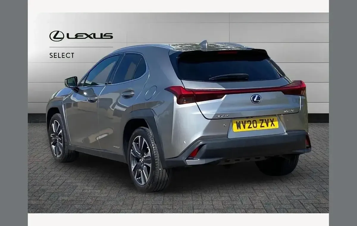 Used Lexus UX 250h 184 HP (135 kW) 2020 Silver SUV