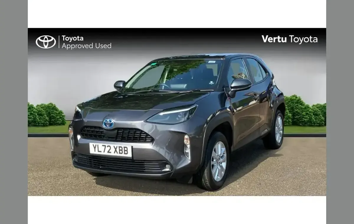 Used Toyota Yaris Cross 113 HP (83 kW) 2022 Grey SUV