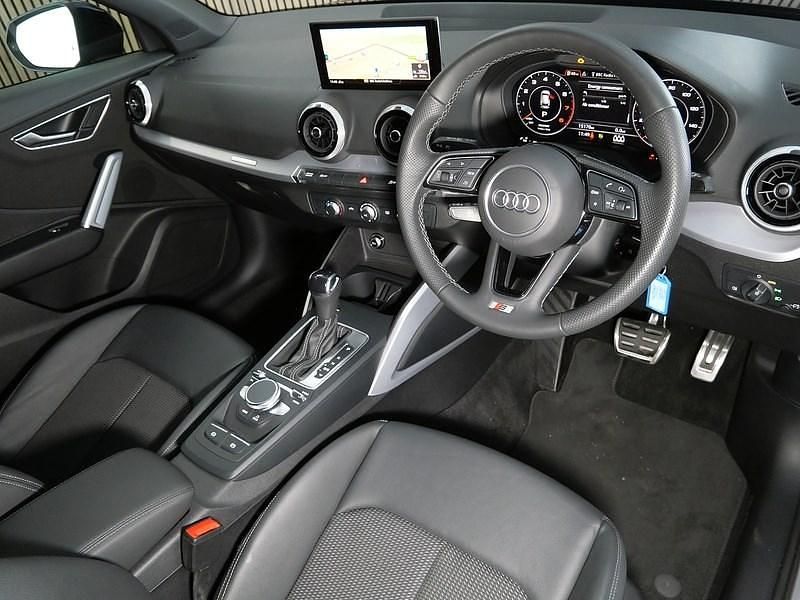 Usado Audi Q2 S-Line 150 CV (110 kW) 2022 Azul SUV