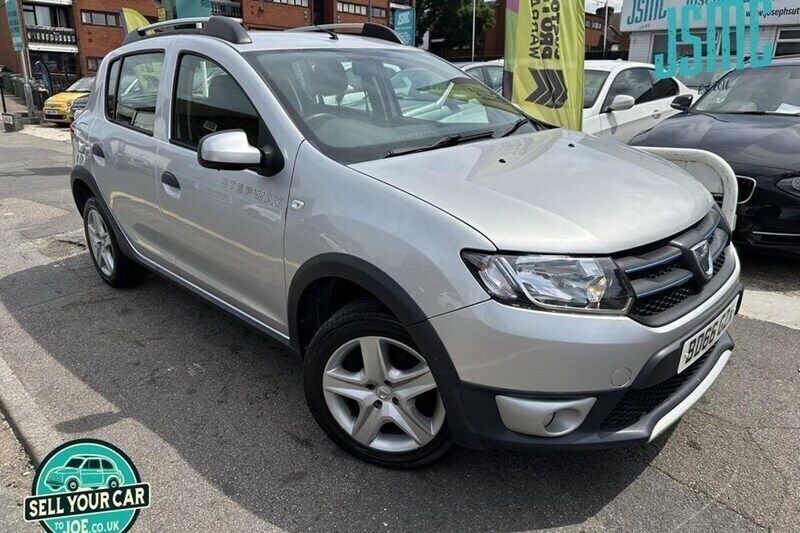 Silver Used 2016 Dacia Sandero Lauréate Hatchback | £4,995 (Fair price) - Image 1/1