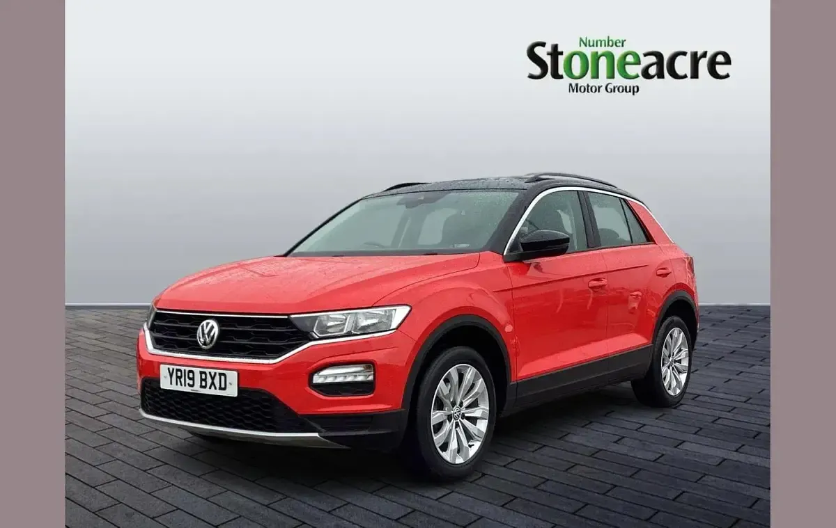 Used VW T-Roc SE 150 HP (110 kW) 2019 Red SUV