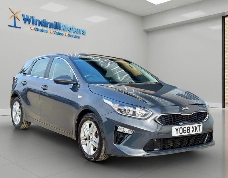Usado Kia Ceed 2019 Cinzento Citadino