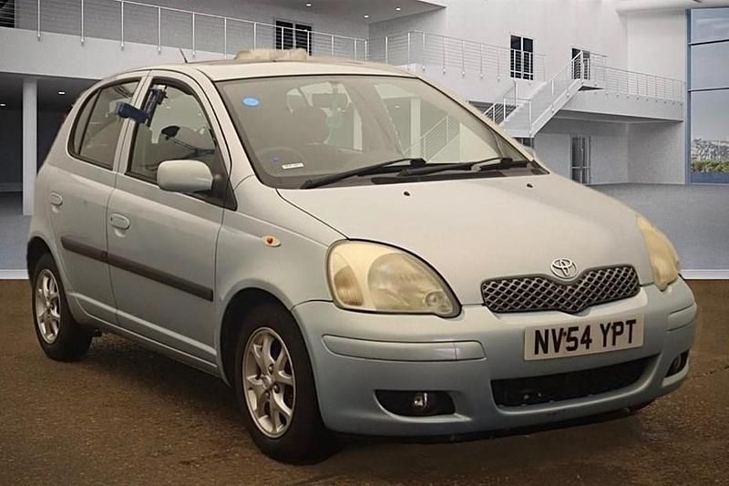 Blue Used 2005 Toyota Yaris Hatchback | £2,499 (Fair price) - Image 1/1