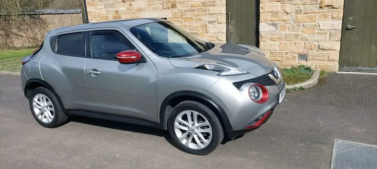Used Nissan Juke Acenta Premium 110 HP (80 kW) 2015 Silver SUV