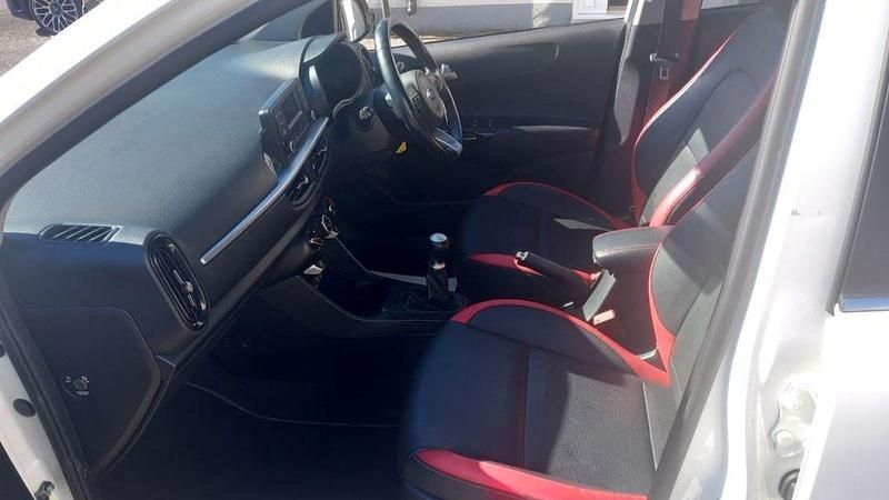 Used Kia Picanto GT-Line 66 HP (48 kW) 2017 White Hatchback