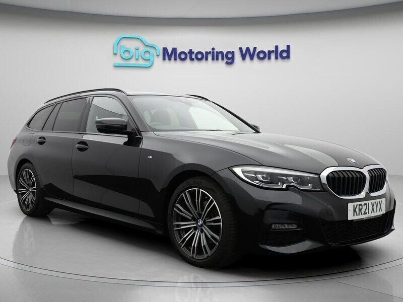 Black Used 2021 BMW 320 M Sport Estate | £24,922 (Fair price) - Image 1/4