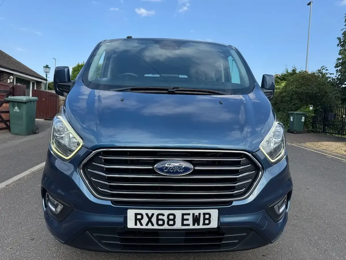 Used Ford Tourneo Custom Titanium 2019 Blue Van