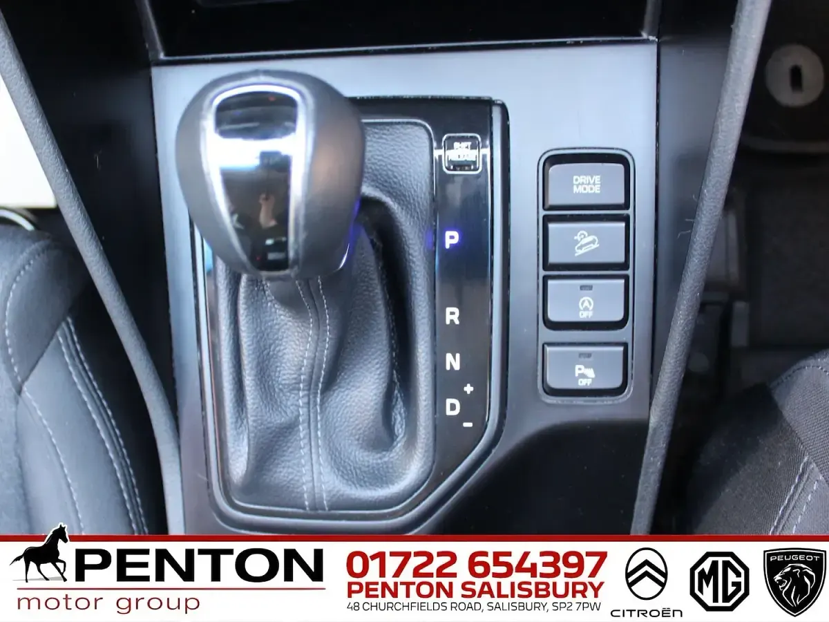 Used Hyundai Tucson SE 177 HP (130 kW) 2020 Red SUV