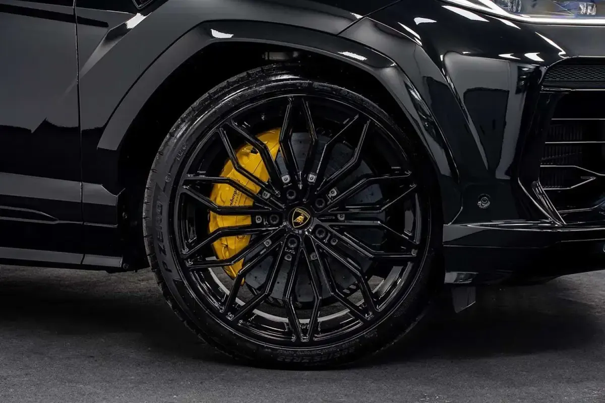 Used Lamborghini Urus 800 HP (588 kW) 2025 Black SUV