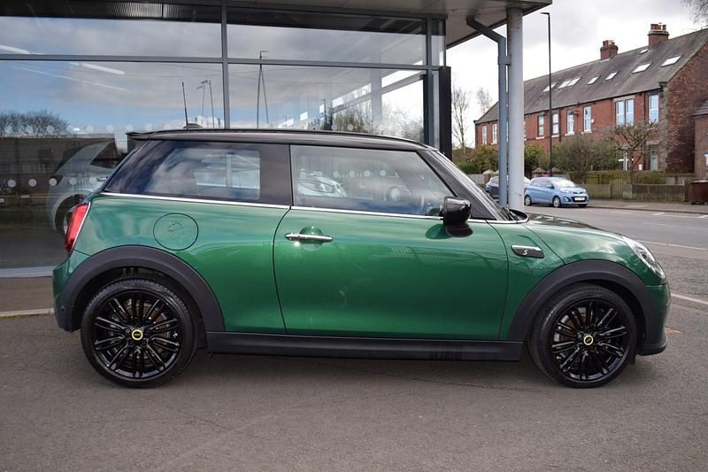 Used Mini Cooper S Hatch 135 kW (184 HP) 2022 Green Hatchback