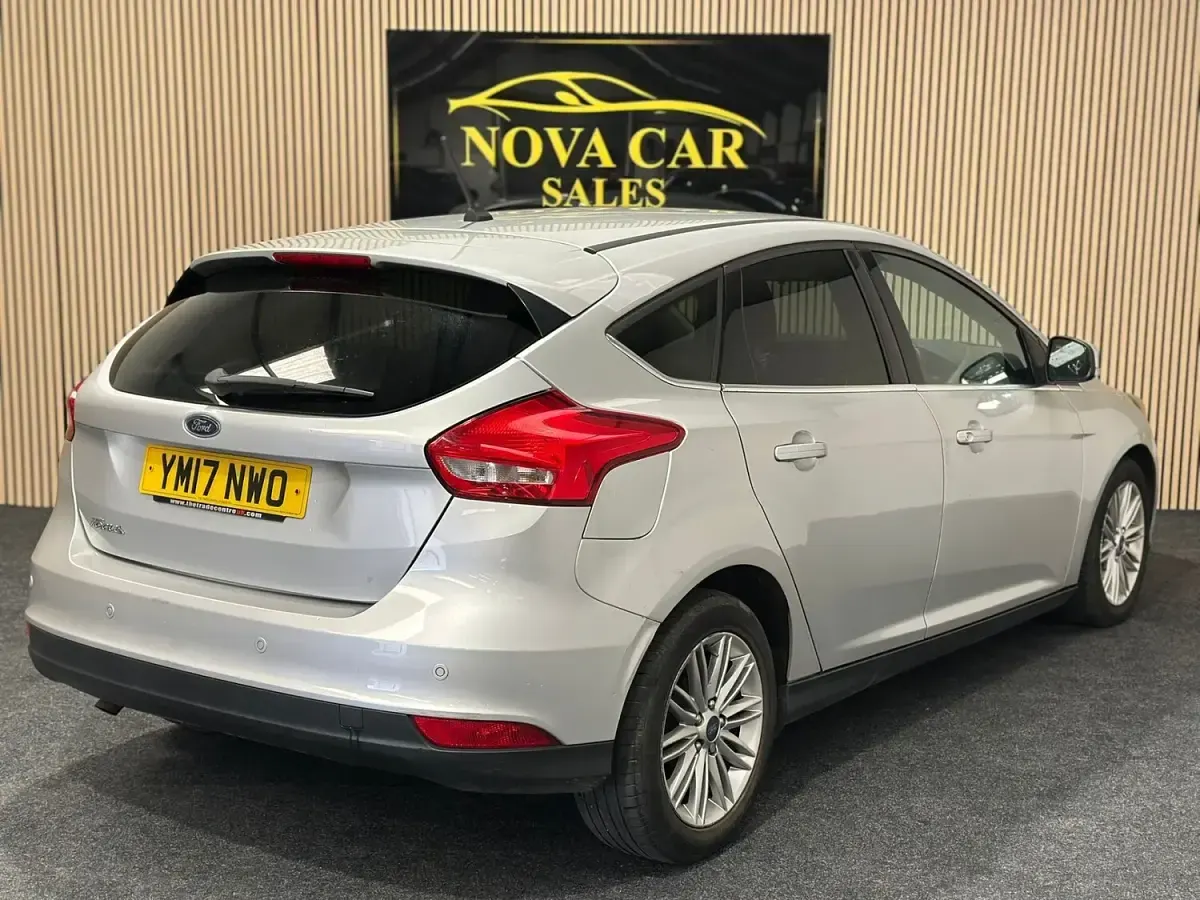 Used Ford Focus Zetec 2017 Silver Hatchback