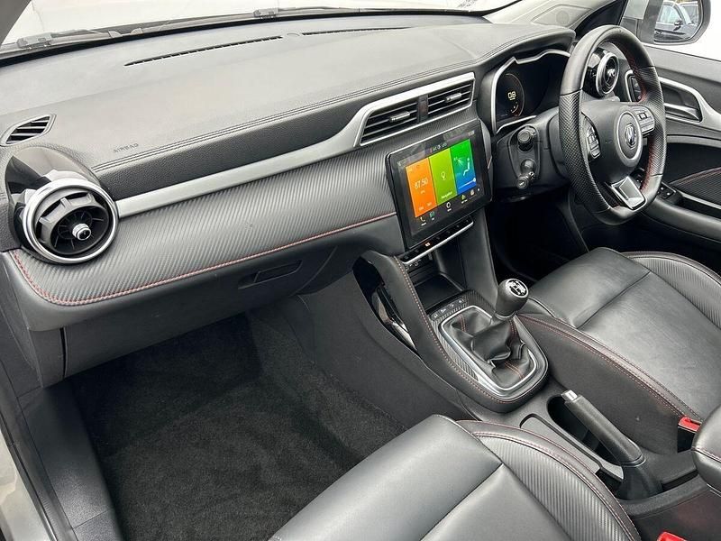 Used MG ZS Exclusive 106 HP (77 kW) 2023 Silver SUV