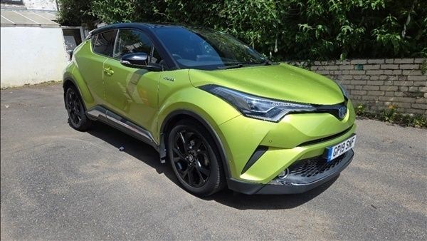 Neon lime green metallic pearl Used 2019 Toyota C-HR Edition SUV | £20,495 (Fair price) - Image 1/1