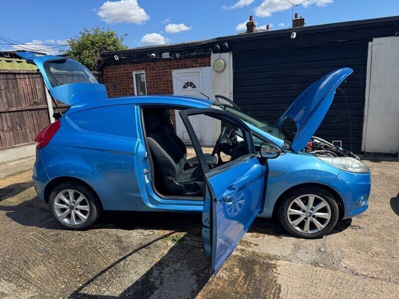 Blue Used 2008 Ford Fiesta Zetec Hatchback | £1,650 (Fair price) - Image 1/4