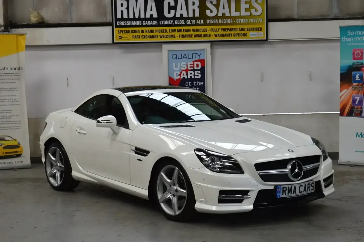 Used Mercedes SLK250 AMG 2014 White Cabriolet
