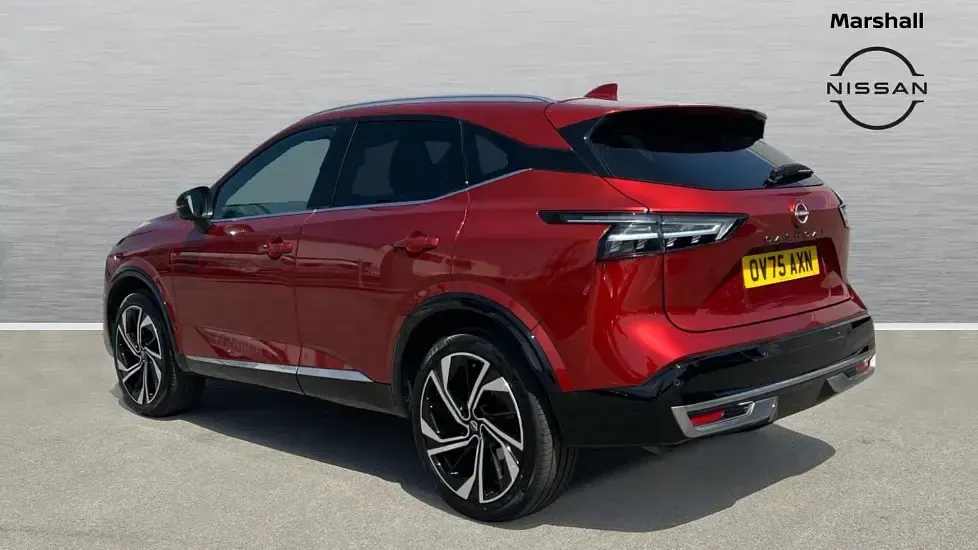 Used Nissan Qashqai Tekna+ 158 HP (116 kW) 2025 Red SUV