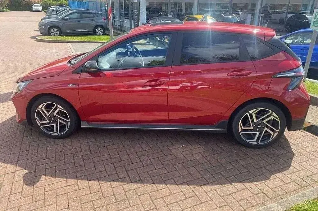 Used Hyundai i20 N Line 100 HP (73 kW) 2025 Dragon red Hatchback