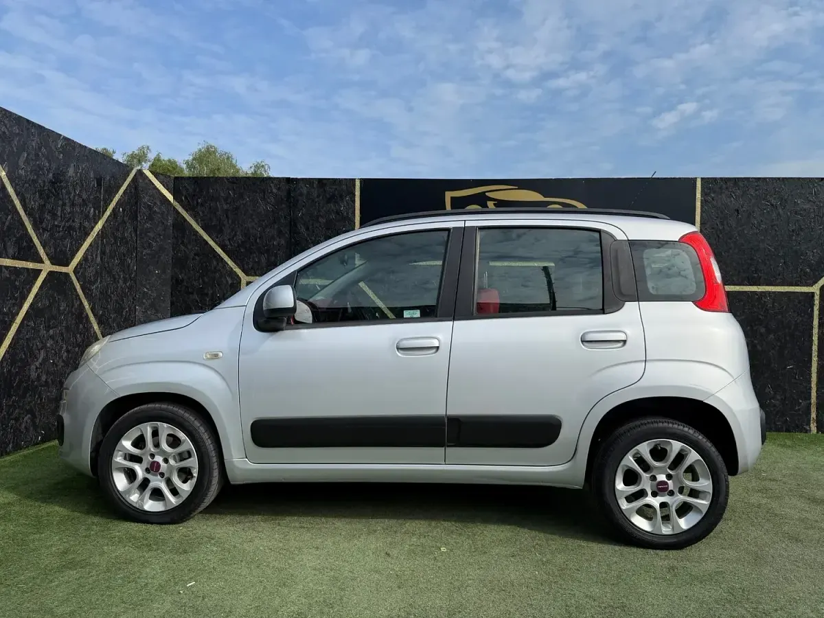 Used Fiat Panda Lounge 69 HP (50 kW) 2013 Silver Hatchback