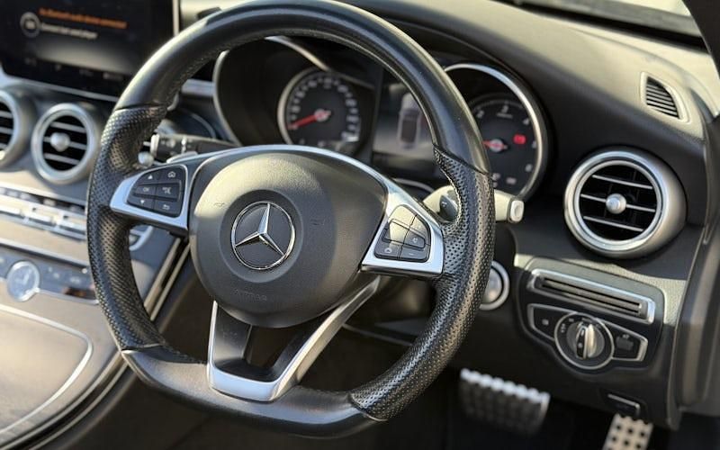 Usado Mercedes C250 AMG line 204 HP (150 kW) 2017 Cinzento Cabrios