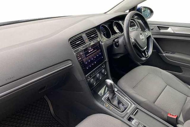 Used VW e-Golf 99 kW (135 HP) 2020 Blue Hatchback