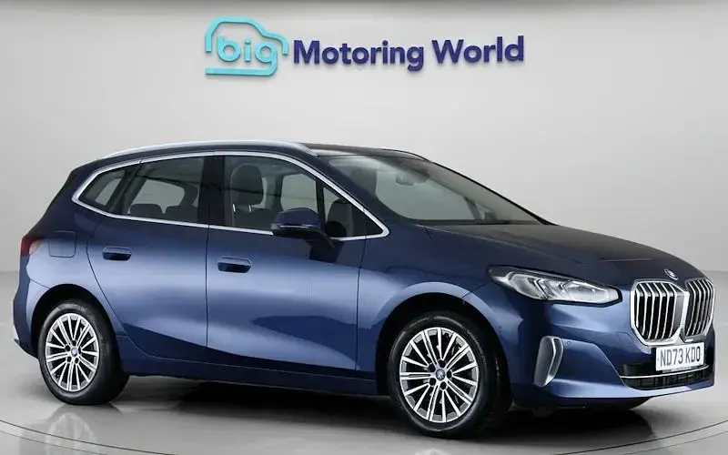 Used BMW 225 Active Tourer Luxury Line 245 HP (180 kW) 2023 MPV