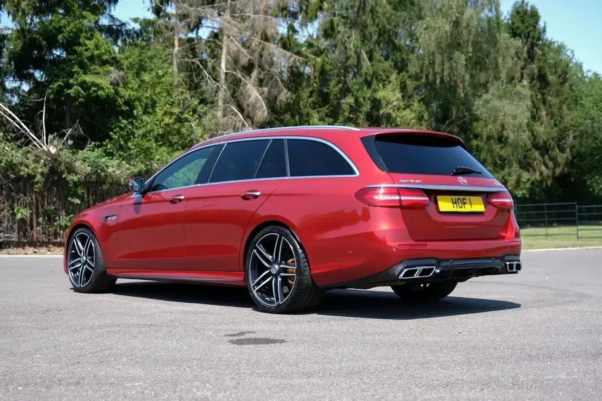 Used Mercedes E63S AMG Premium 612 HP (450 kW) 2017 Red Estate