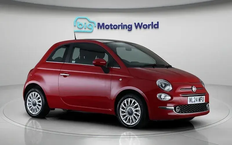 Begagnad Fiat 500 S 69 HK (50 kW) 2024 Röd Halvkombi