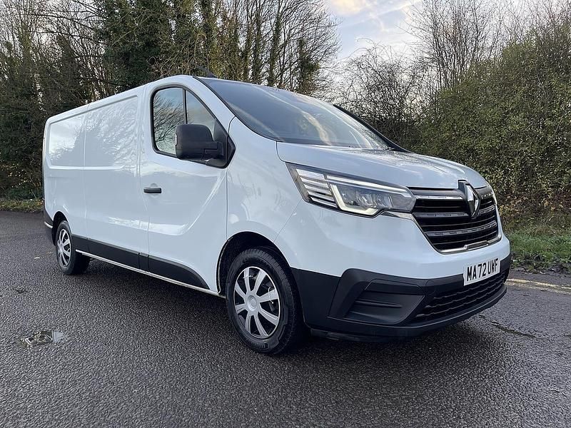Used Renault Trafic Business 2022 White MPV