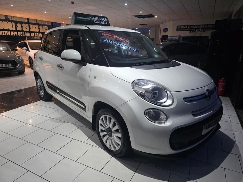 White Used 2014 Fiat 500L Pop Star MPV | £3,995 (Fair price) - Image 1/4