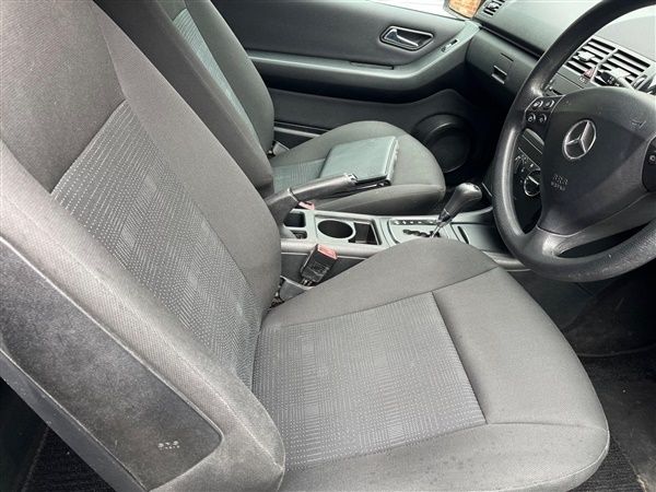 Star silver Used 2009 Mercedes A150 Classic Hatchback | £4,995 (Fair price) - Image 1/1