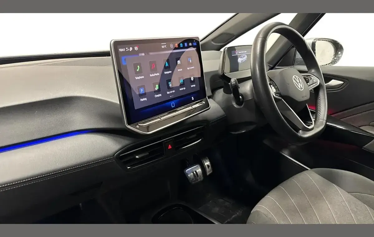 Begagnad VW ID.3 Pro 150 kW (204 HK) 2024 Silver Halvkombi