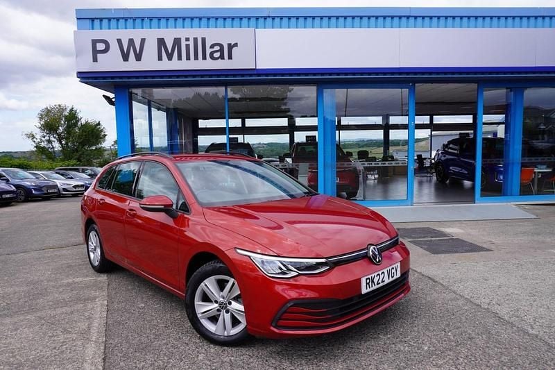 Kings red Used 2022 VW Golf VIII S Estate | £15,999 (Good price) - Image 1/4