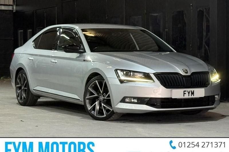 Used Skoda Superb SportLine 150 HP (110 kW) 2017 Silver Hatchback