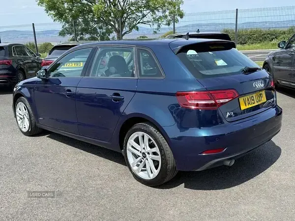 Used Audi A3 116 HP (85 kW) 2019 Blue Sedan