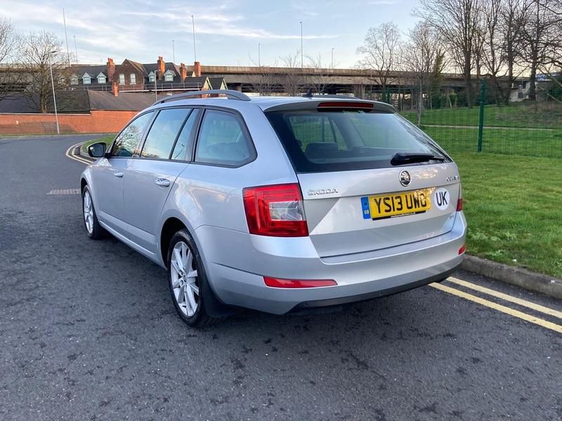 Used Skoda Octavia Elegance 2013 Silver Estate