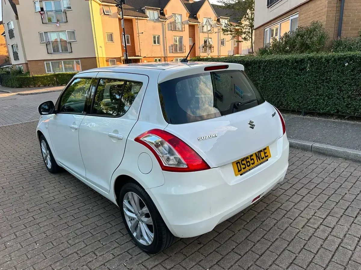 Used Suzuki Swift SZ3 2015 White Hatchback