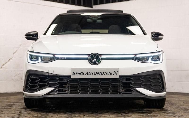 Used VW Golf VII GTI Clubsport 300 HP (220 kW) 2021 White Hatchback