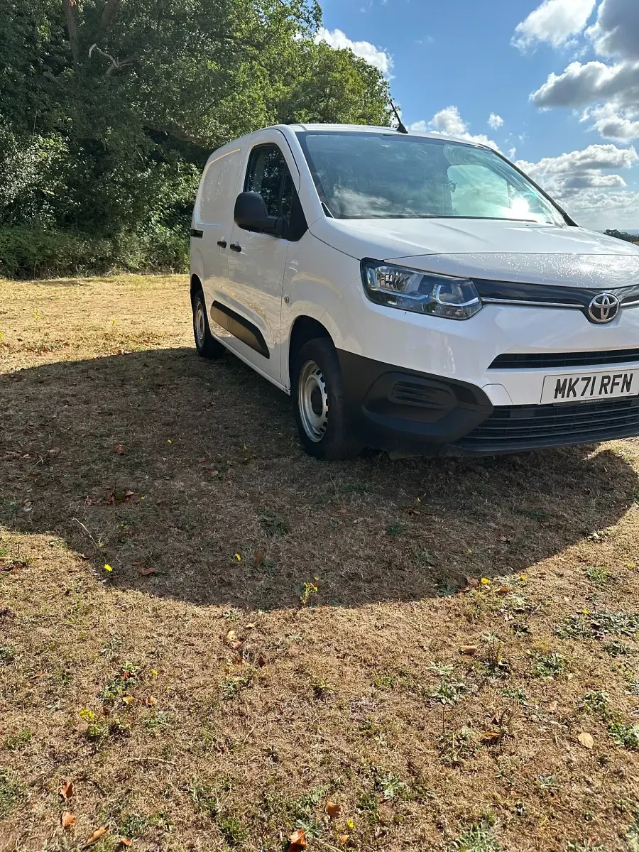 Used Toyota Proace Active 120 HP (88 kW) 2021 White MPV