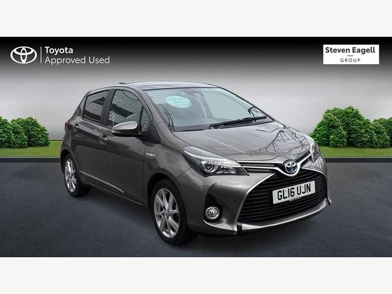 Bronze Used 2016 Toyota Yaris Hybrid Hatchback | £13,140 (Fair price) - Image 1/3