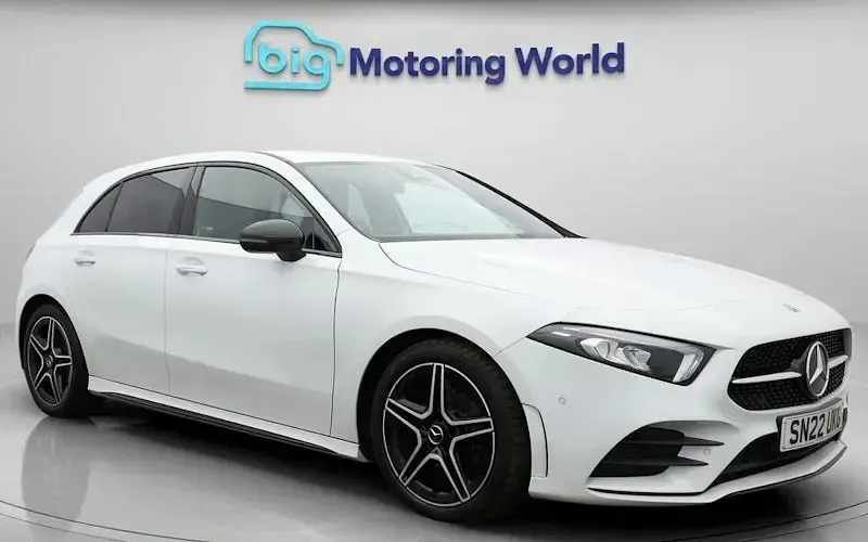 Begagnad Mercedes A180 Executive 136 HK (100 kW) 2022 Halvkombi