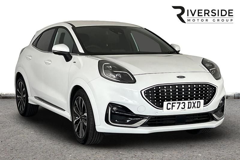 Polar white Used 2023 Ford Puma ST-Line Hatchback | £21,490 (Fair price) - Image 1/4