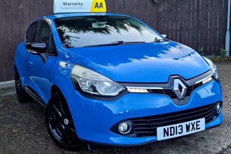 Blue Used 2013 Renault Clio IV Dynamique Hatchback | £4,495 (Fair price) - Image 1/1