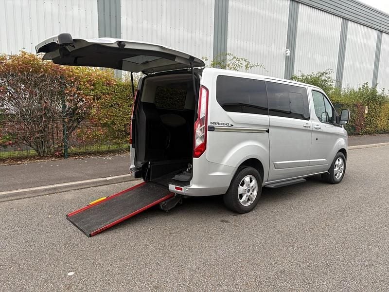 Silver Used 2018 Ford Transit Custom MPV | £12,440 (Super price) - Image 1/4